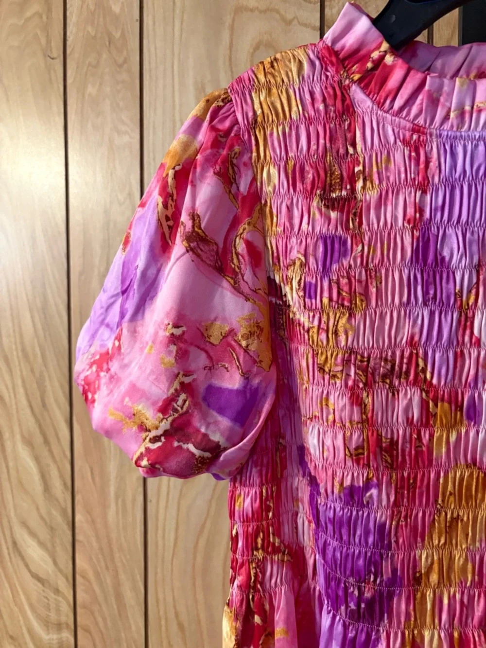 Anniewear Smocked Abstract Blouse Size Small Pink Puff Sleeve Peplum Boutique - Picture 2 of 3